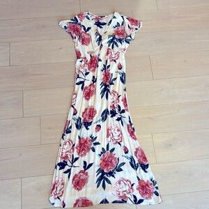 Boutique. Staccato. Pink floral maxi dress.